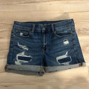 American Eagle Outfitters Distressed Denim Midi Jean Shorts Size 6 Women’s